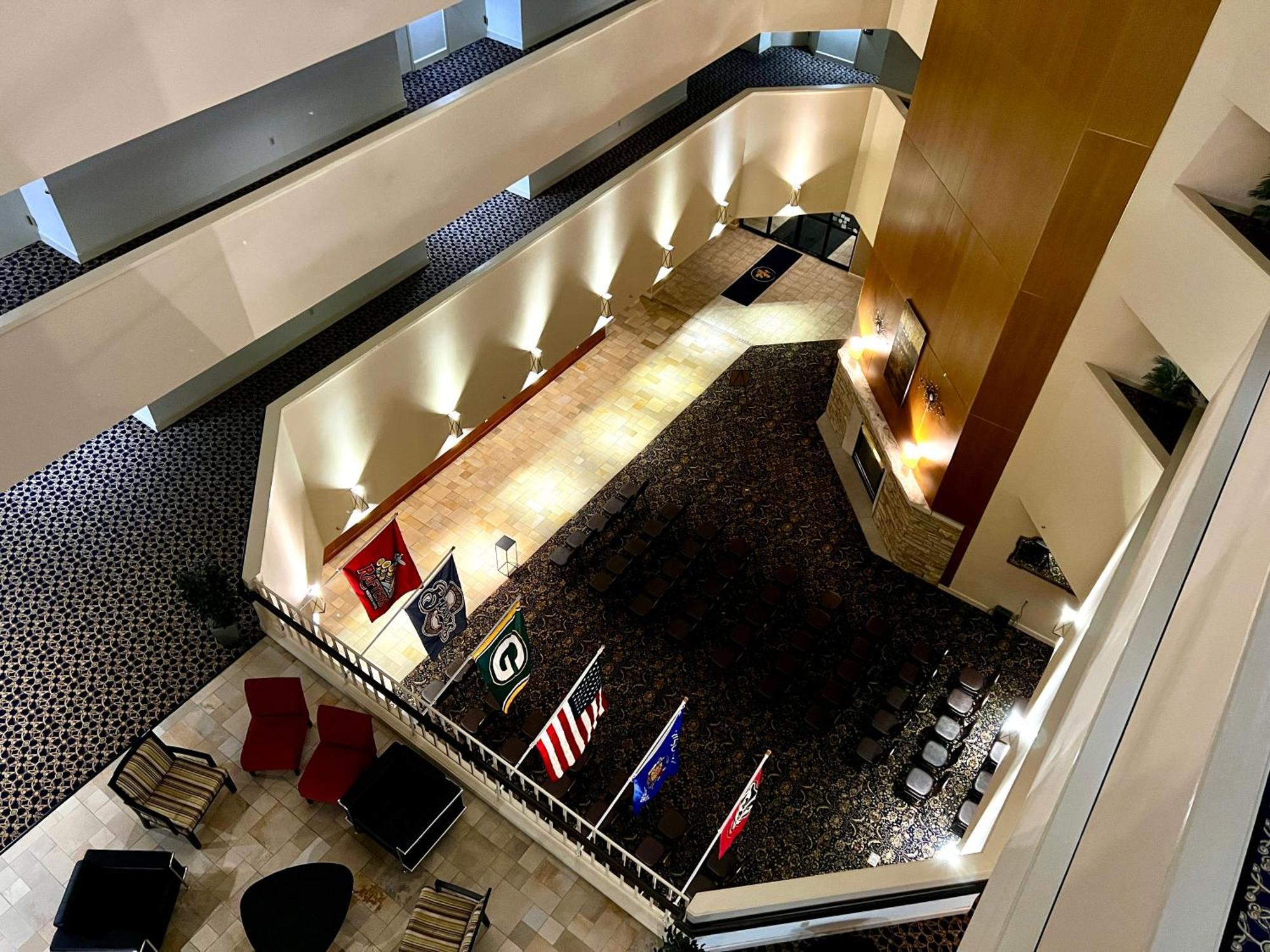 Hotel Mead Resorts & Conventions Center Уисконсин Рапидс Екстериор снимка