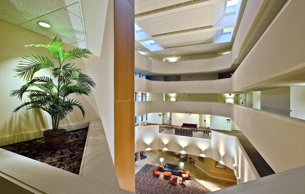 Hotel Mead Resorts & Conventions Center Уисконсин Рапидс Екстериор снимка