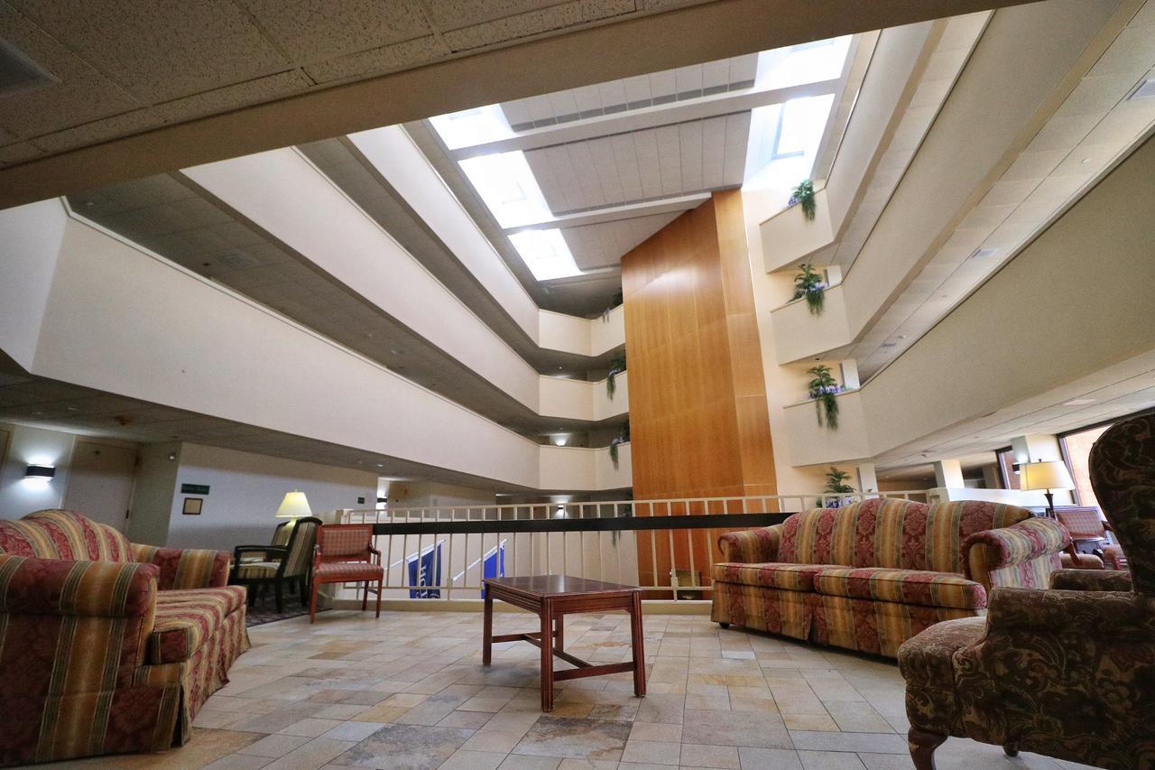 Hotel Mead Resorts & Conventions Center Уисконсин Рапидс Екстериор снимка