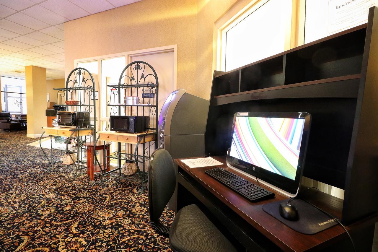 Hotel Mead Resorts & Conventions Center Уисконсин Рапидс Екстериор снимка